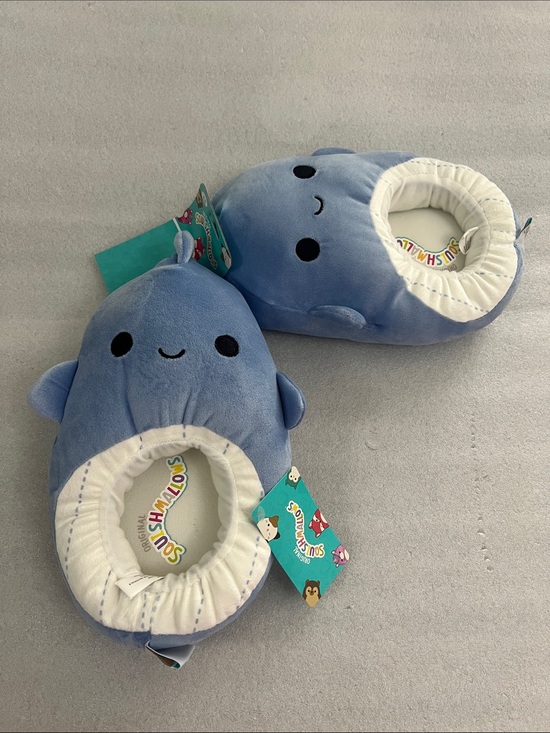 Squishmallows Other - Squishmallows Slippers Samir the Blue Whale kids Size 4-5